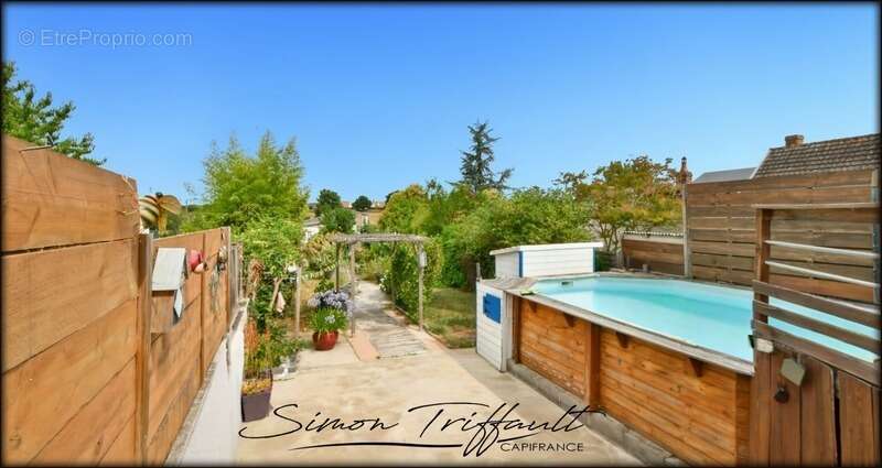 Maison à CERANS-FOULLETOURTE