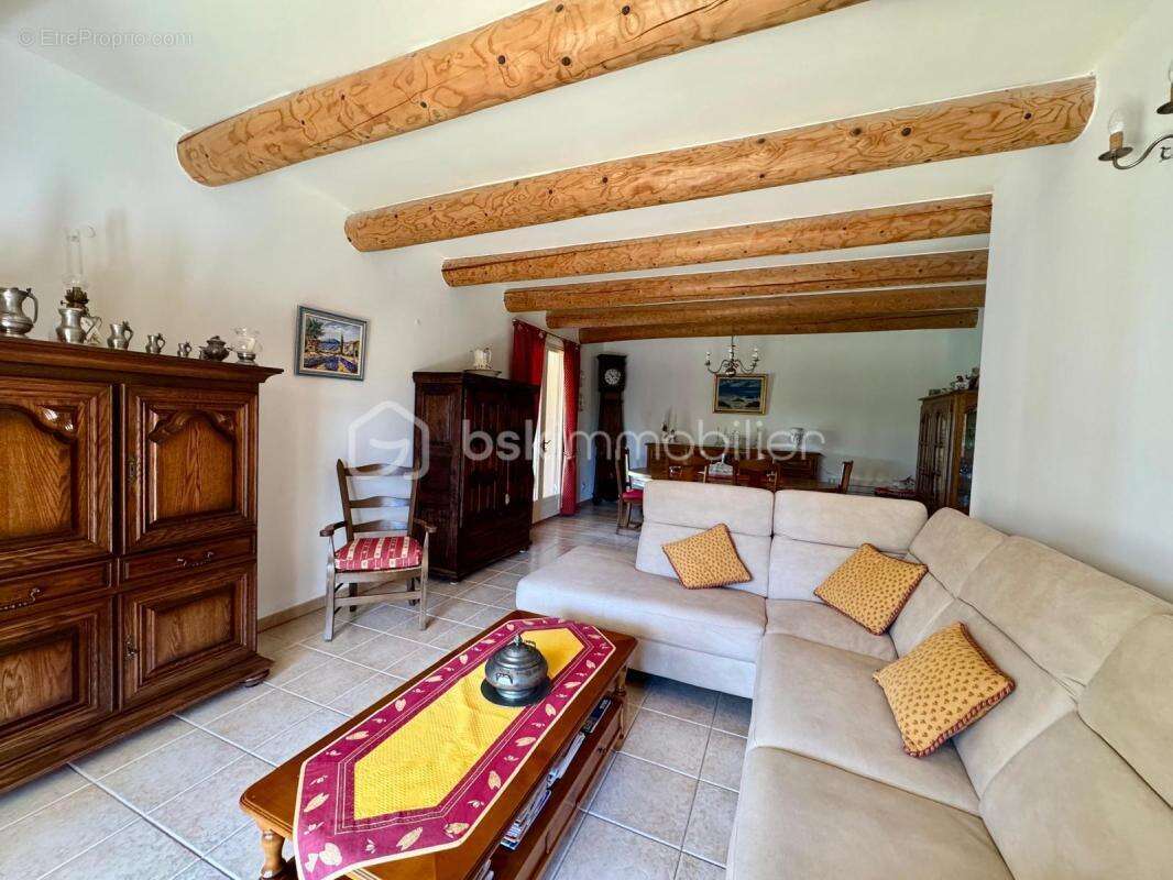 Maison à EGUILLES