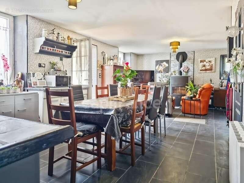 Maison à SAINT-AIGNAN