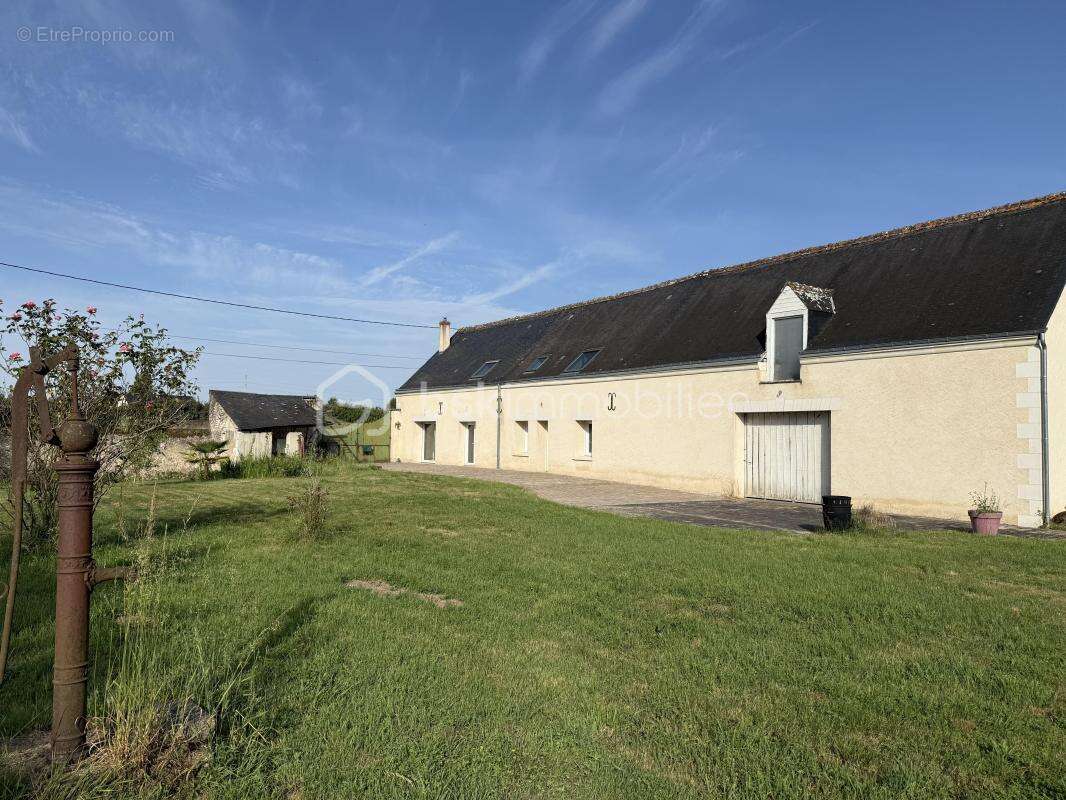 Maison à LA MEMBROLLE-SUR-CHOISILLE