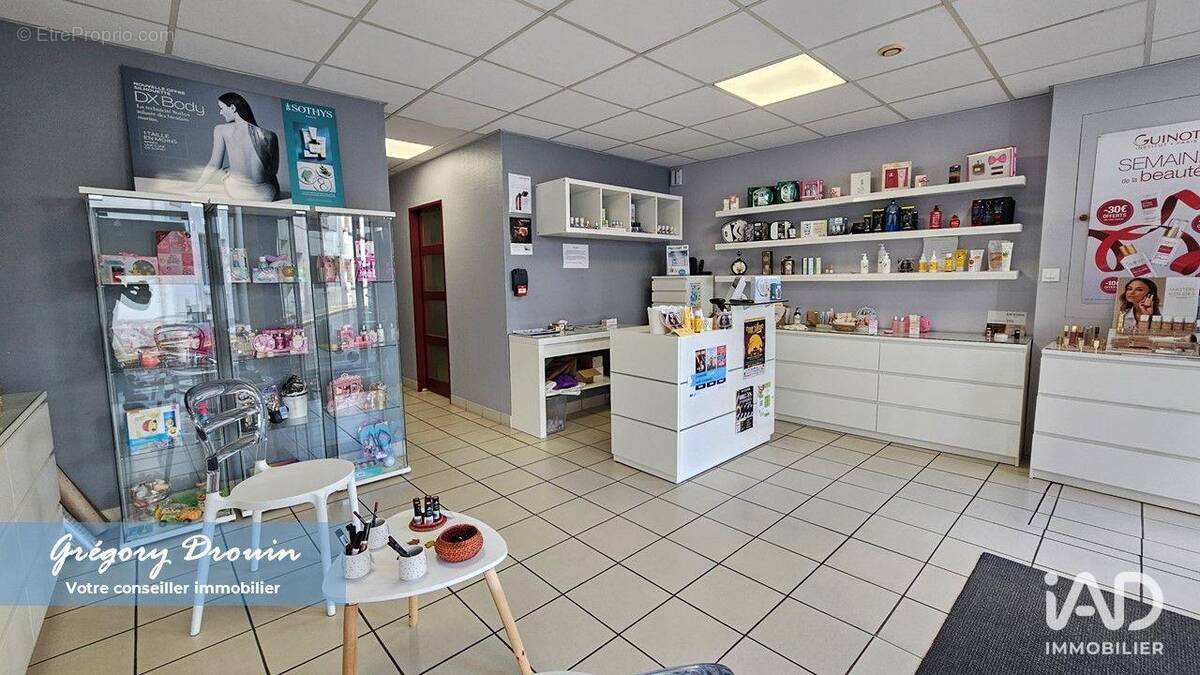 Photo 1 - Commerce à PUISEAUX