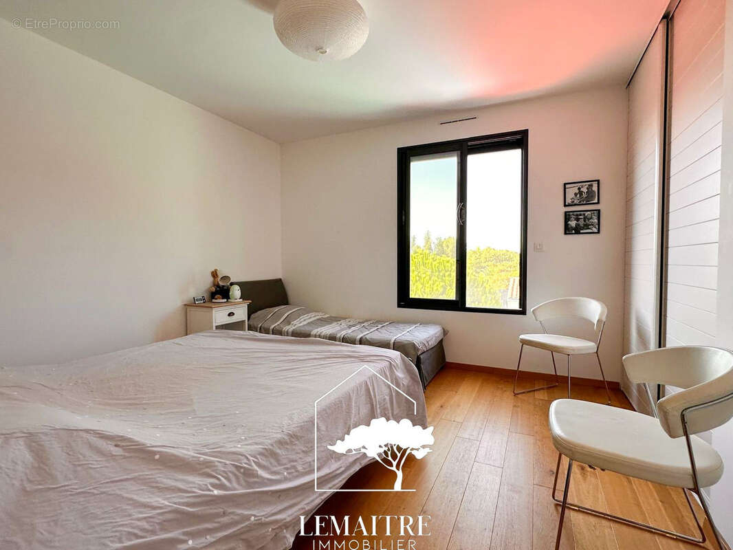 Maison à LES MATHES