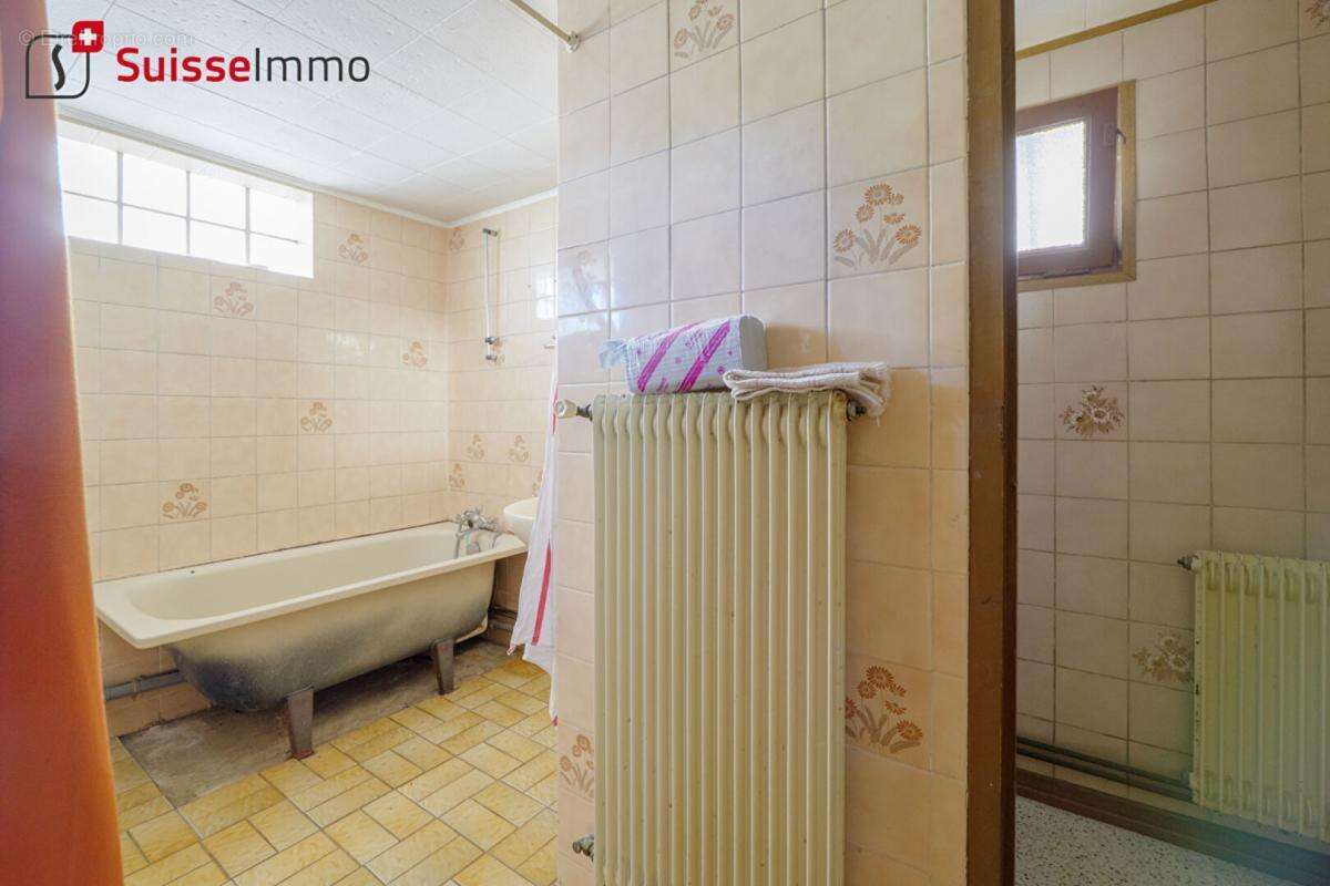 Maison à VOUJEAUCOURT