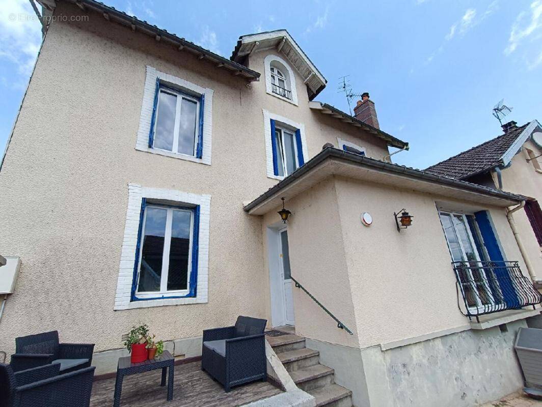Maison à AIXE-SUR-VIENNE