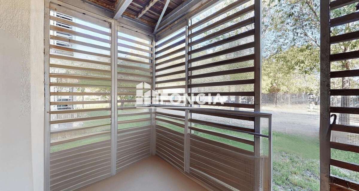 Appartement à SAINT-LAURENT-DE-LA-SALANQUE