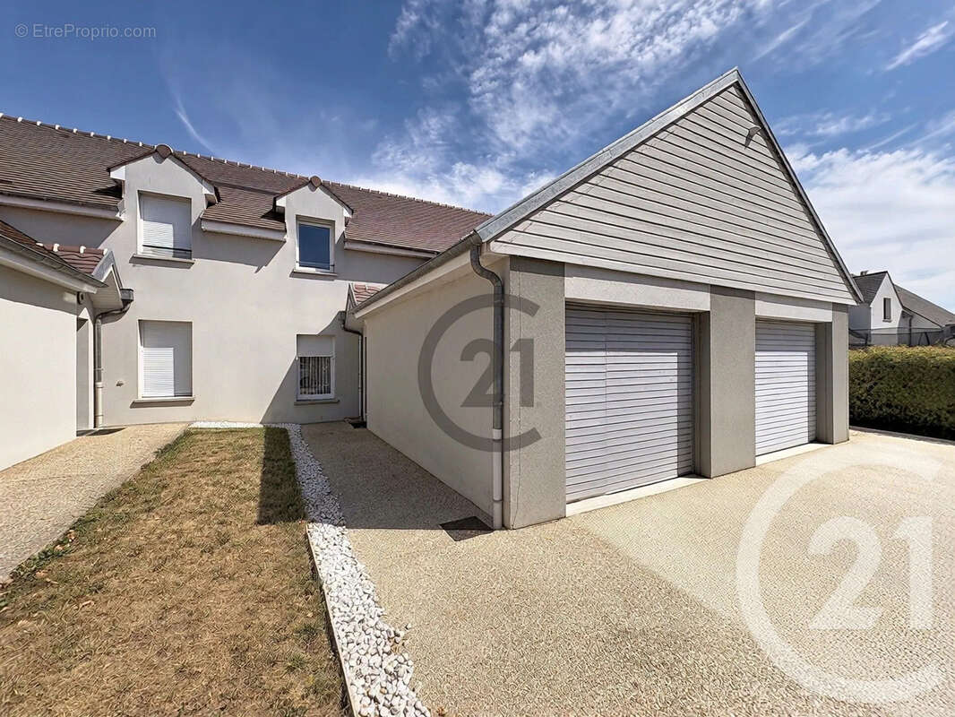 Maison 75 m² à Evry-Gregy-Sur-Yerre  - photo 2