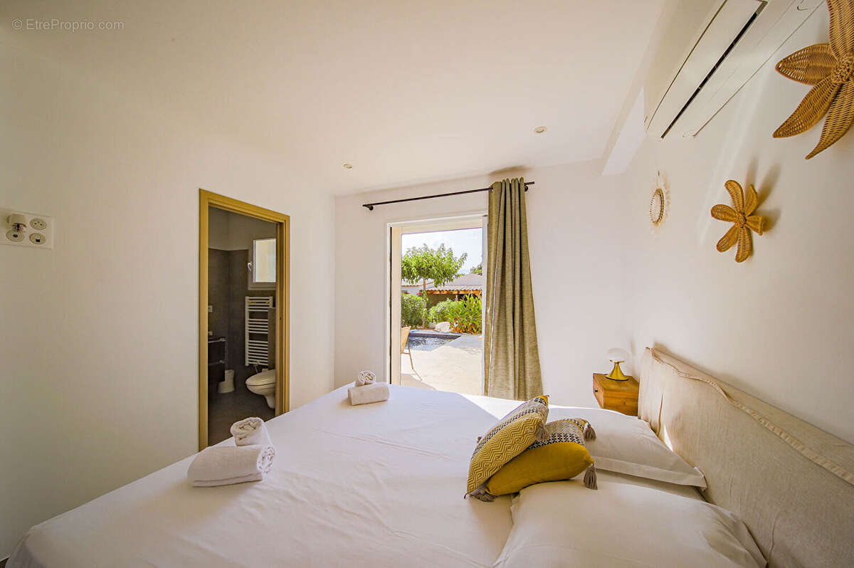 Maison contemporaine avec piscine Porto Vecchio - photo 17