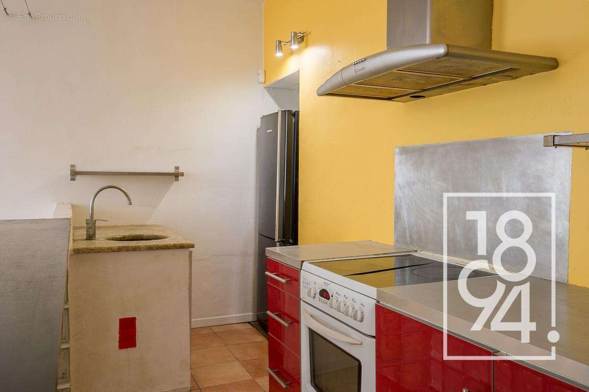 Appartement à MARSEILLE-6E