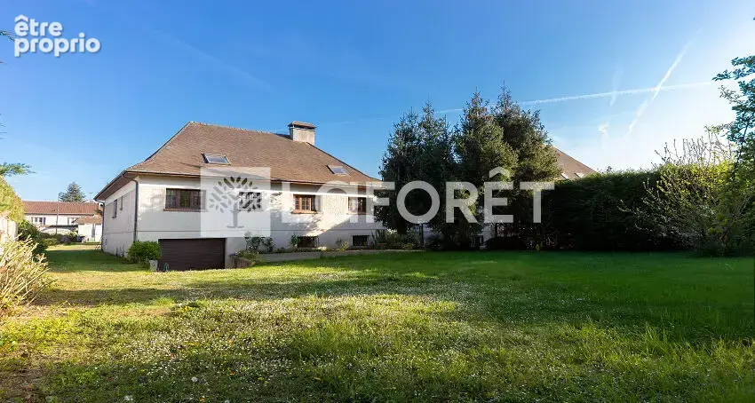 Maison à vendre à La Queue En Brie 7 pièce(s) 140 m2 - photo 2