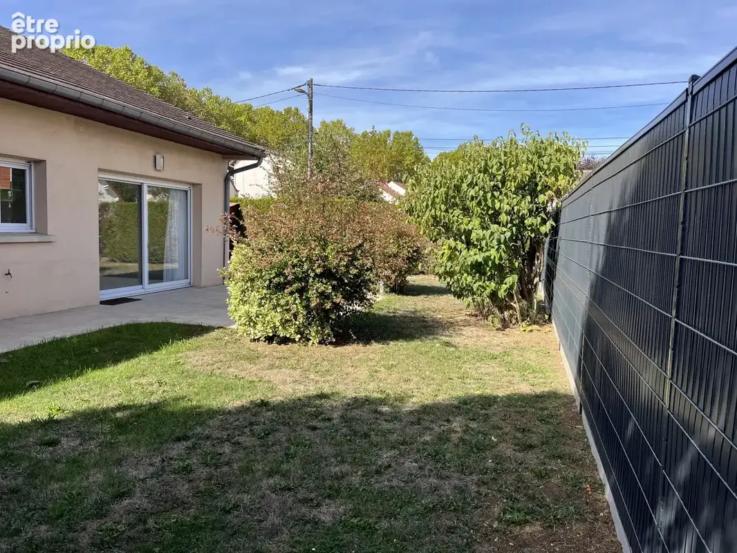 Maison d'Architecte: 2 logements, sous-sol de 200m2 et 100m2  de combles aménagés. - photo 2