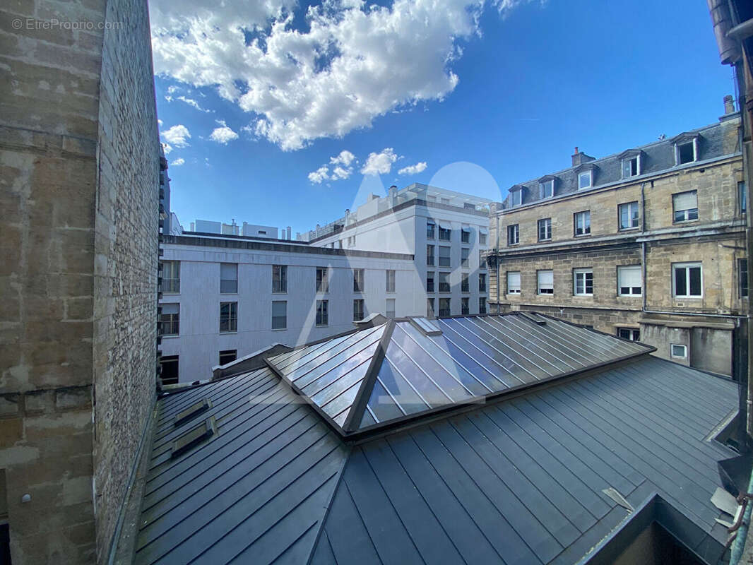 ARCHITECTURE AVEC VUE - 1800 - Appartement traversant avec ascenseur - photo 8