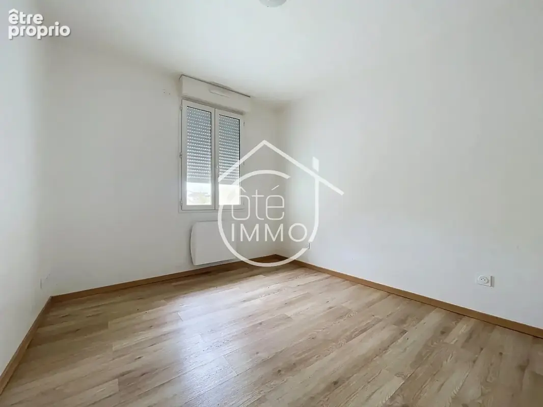 CASTILLON-LA-BATAILLE: Appartement T4 moderne et lumineux - photo 4