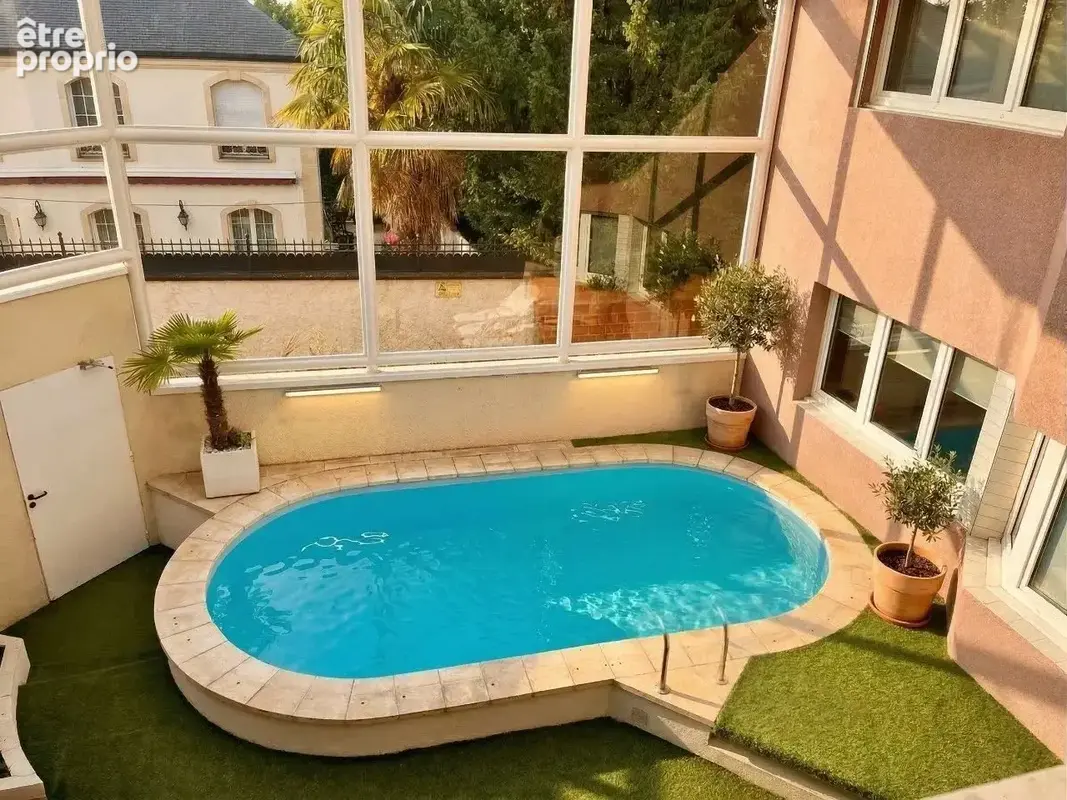Maison avec Piscine - Limite La Varenne - photo 2
