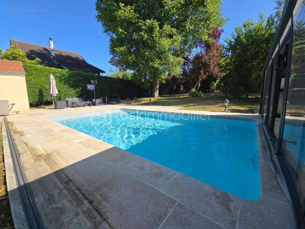 Maison à COURLON-SUR-YONNE