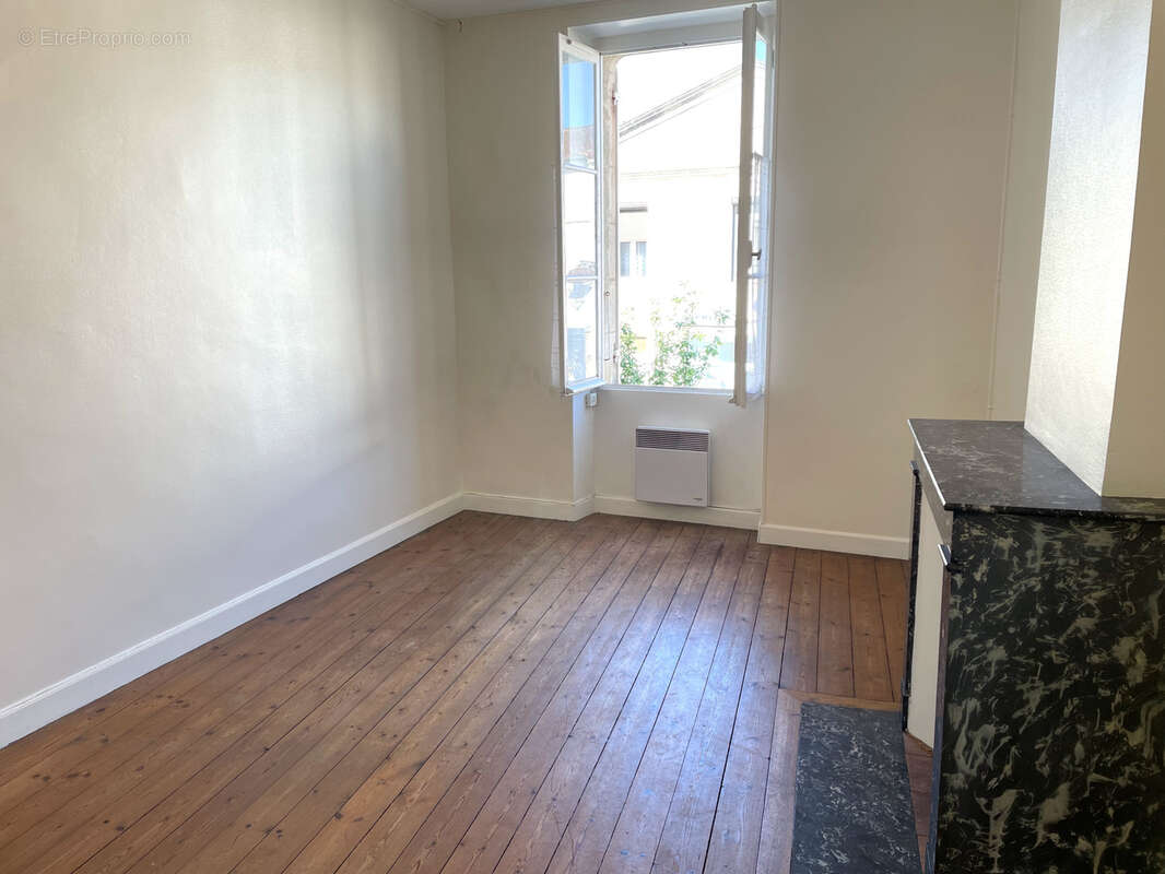 Maison à SAINT-SAVINIEN