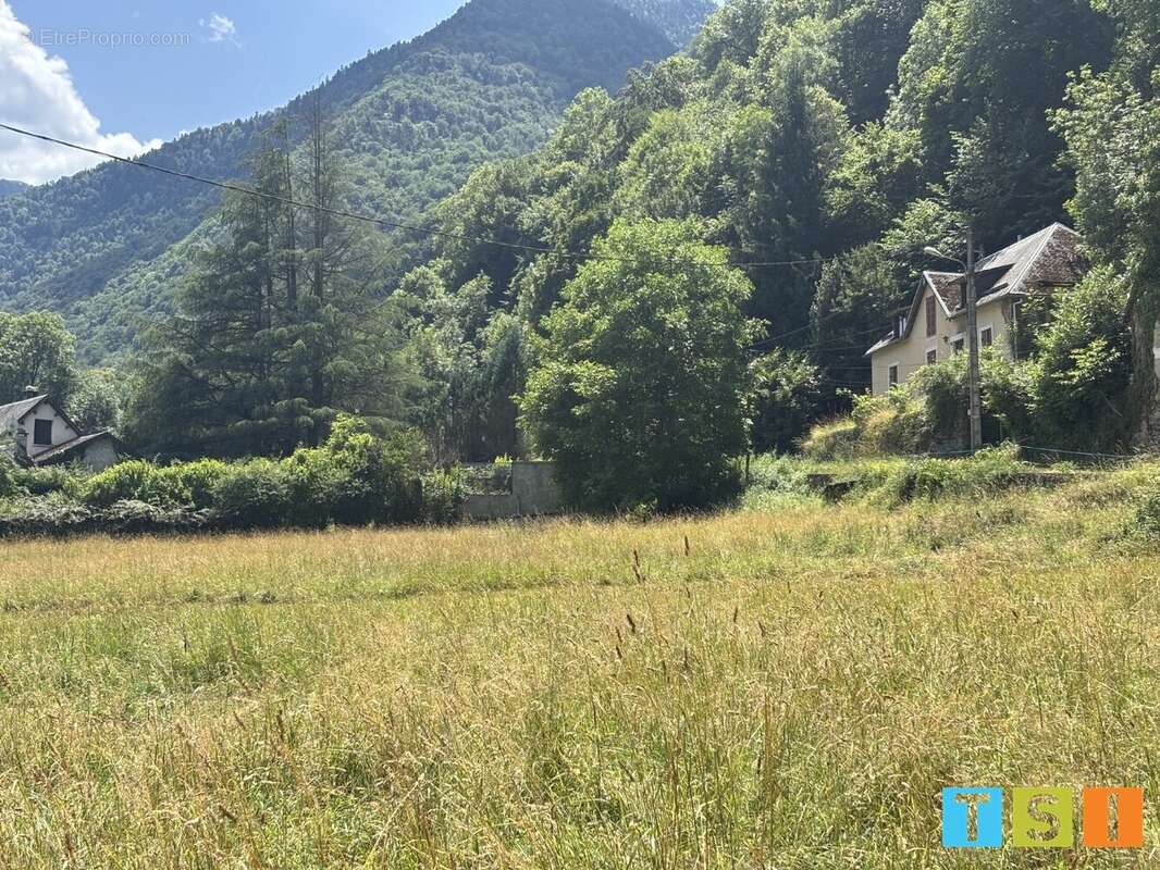 Terrain à bâtir plat et bien exposé vue montagne - photo 3