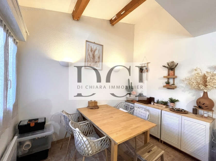 Maison à ENSUES-LA-REDONNE