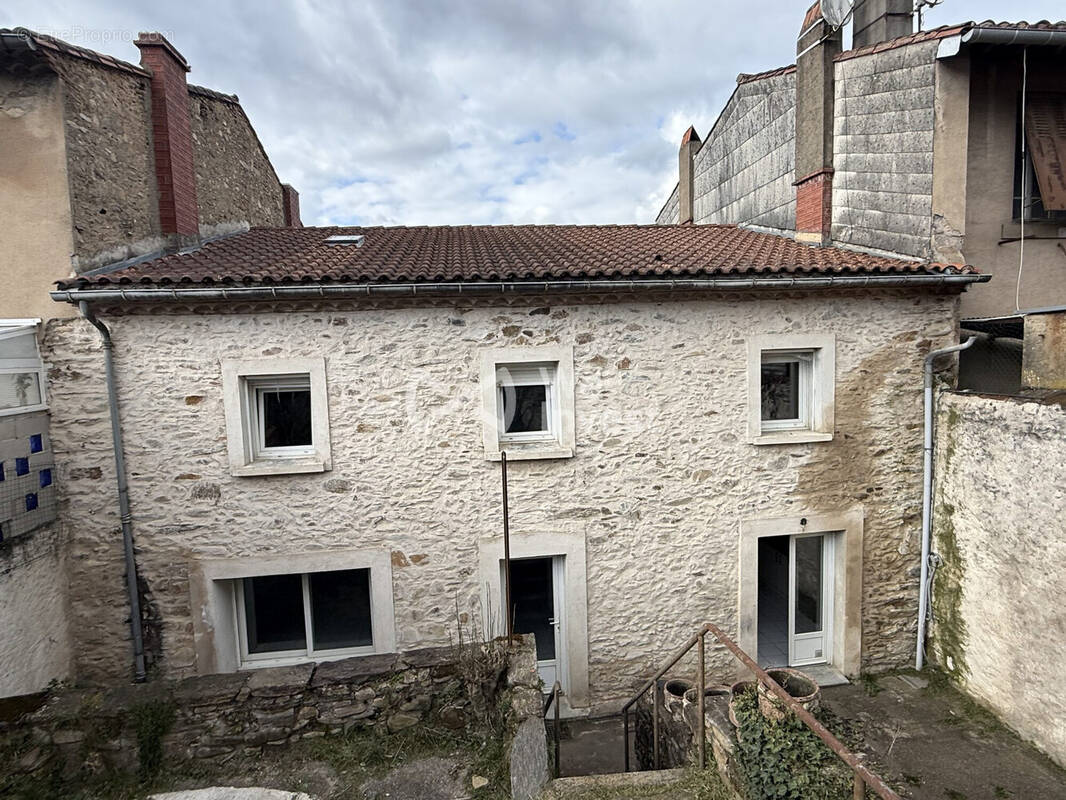 Maison à BOUT-DU-PONT-DE-LARN