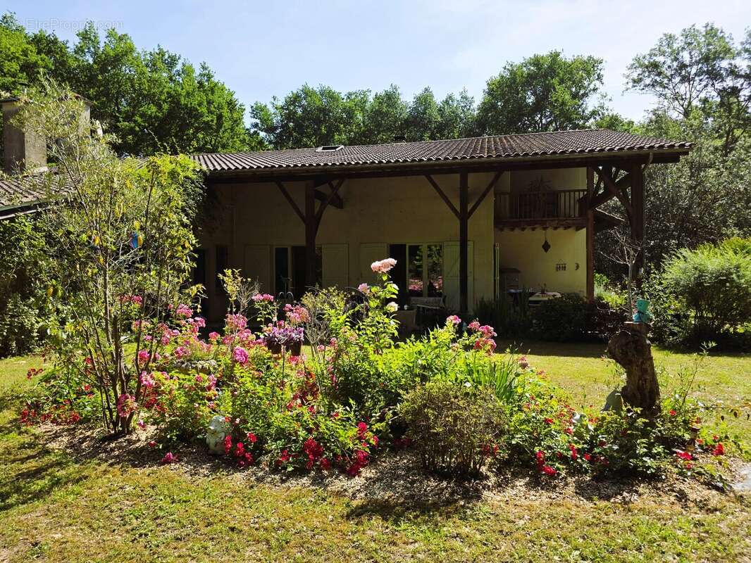 Maison à BLASIMON