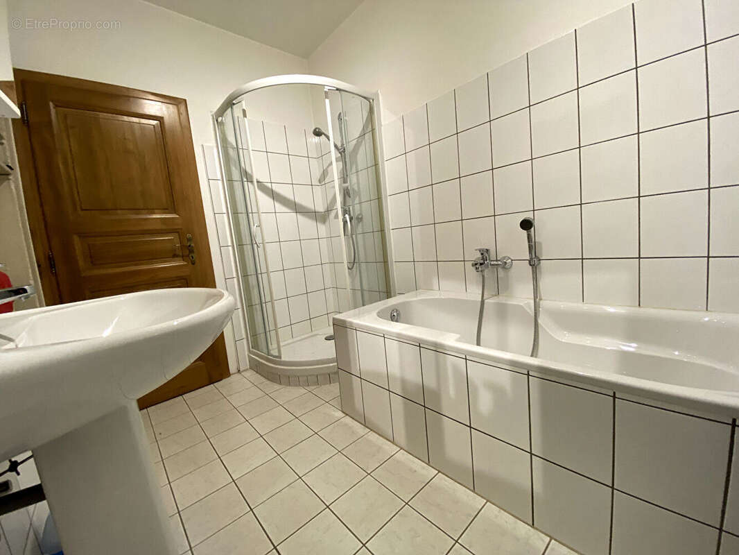 Ensemble immobilier - photo 5