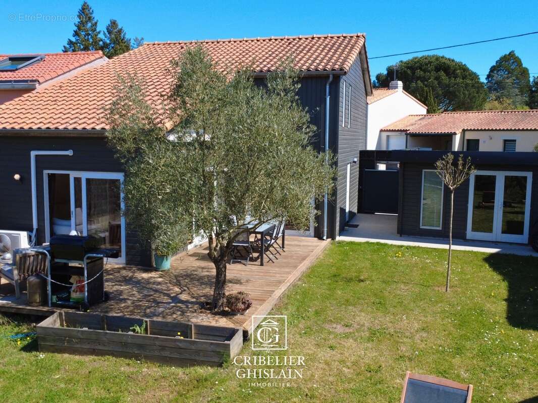 Maison de 135 m² + dépendance 17 M2 – Jardin intime – Terrasse plein sud – Vertou La Bourrelière - photo 9
