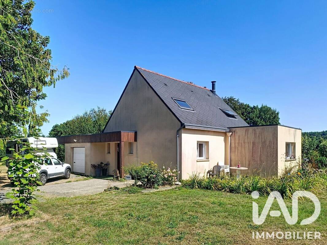 Photo 1 - Maison à SAINT-CARREUC