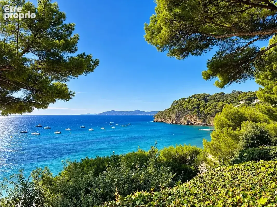 A vendre le rayol-canadel-sur-mer - off market – emplacement exceptionnel pieds dans l'eau - photo 2