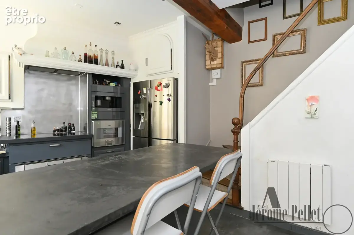 Exclusivité   bien d’exception au cœur du vieux ternay - photo 10