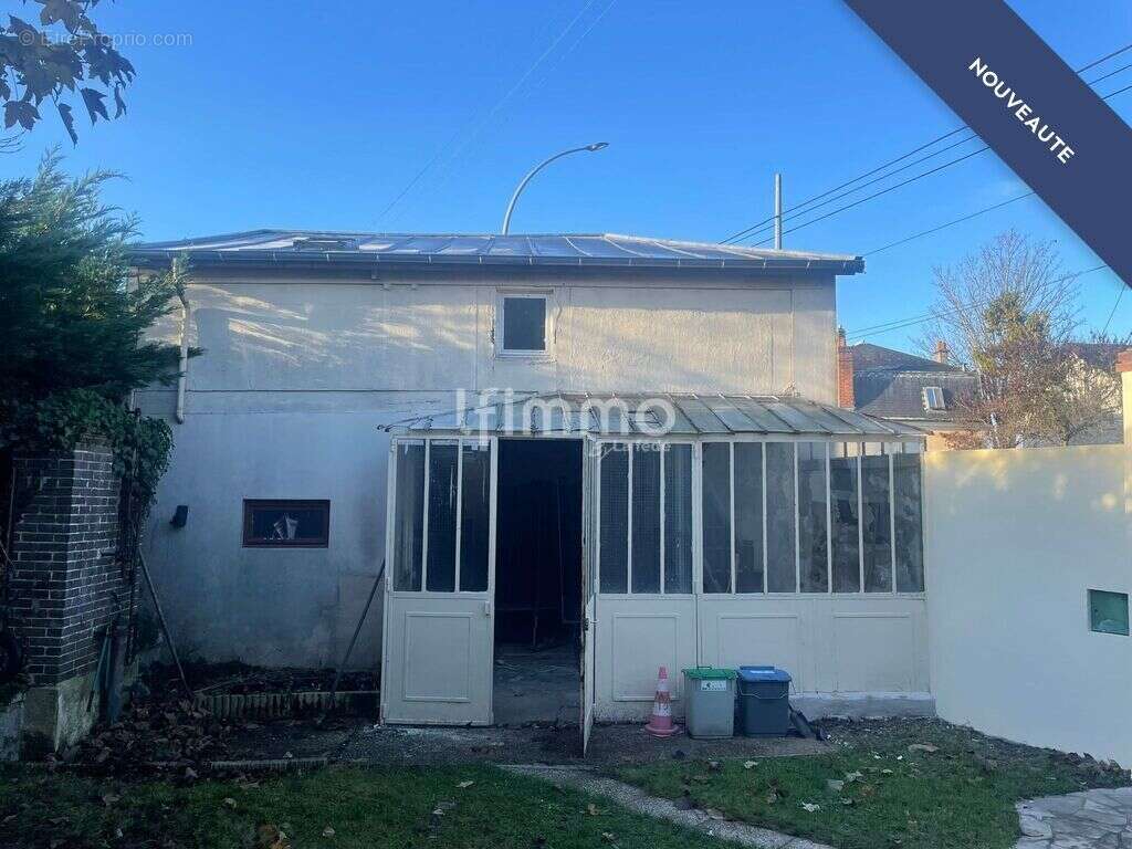 Maison à LES MUREAUX