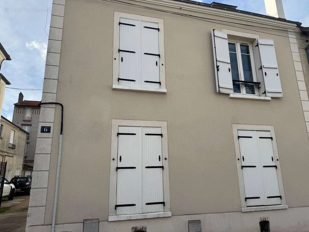 Appartement à SAINT-MAUR-DES-FOSSES