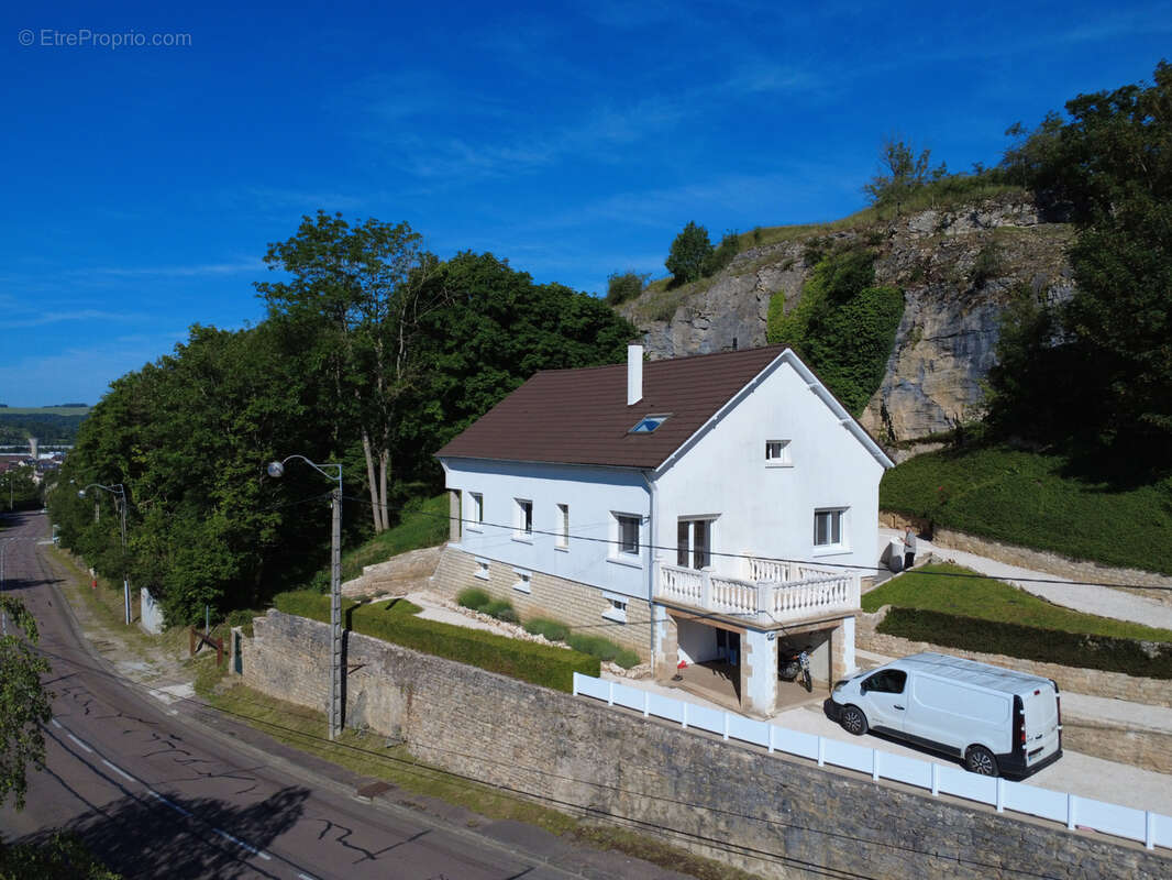 Maison à MONTBARD