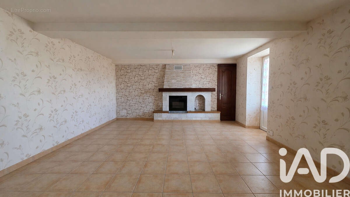 Photo 2 - Maison à MERVENT