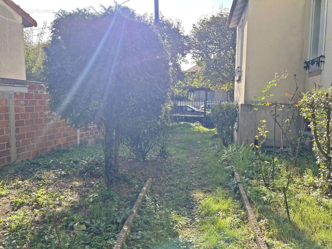 Appartement à SAINT-MAUR-DES-FOSSES