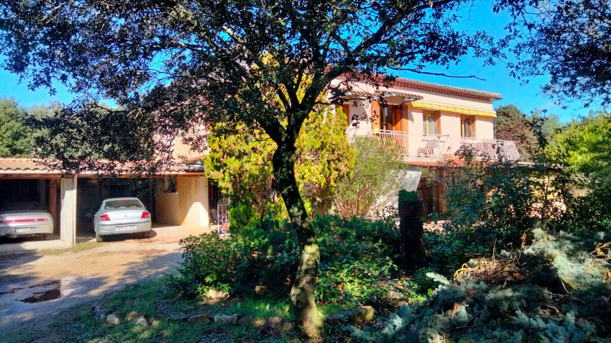 Maison à GRILLON