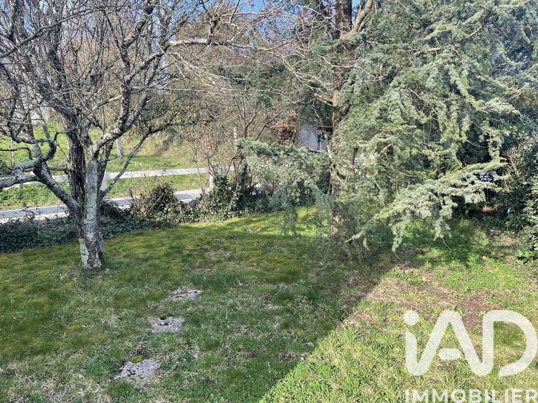 Maison 90 m² à Savigny  - photo 9
