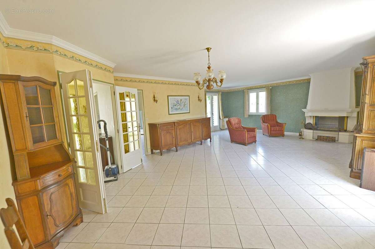 Maison à SAINT-SULPICE-DE-ROYAN