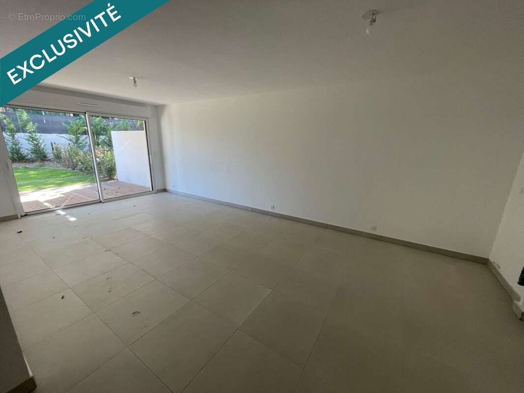 Photo 3 - Commerce à SAINT-RAPHAEL