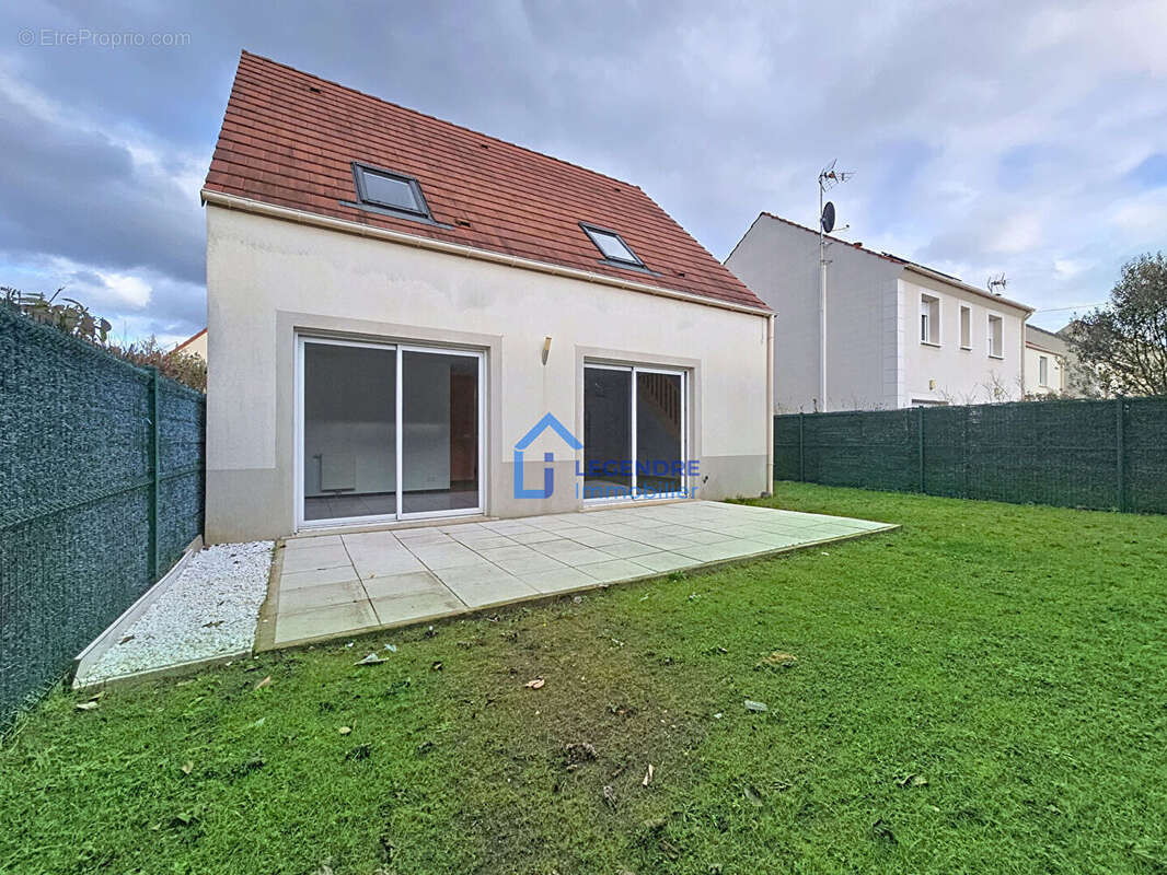 Maison à PIERRELAYE