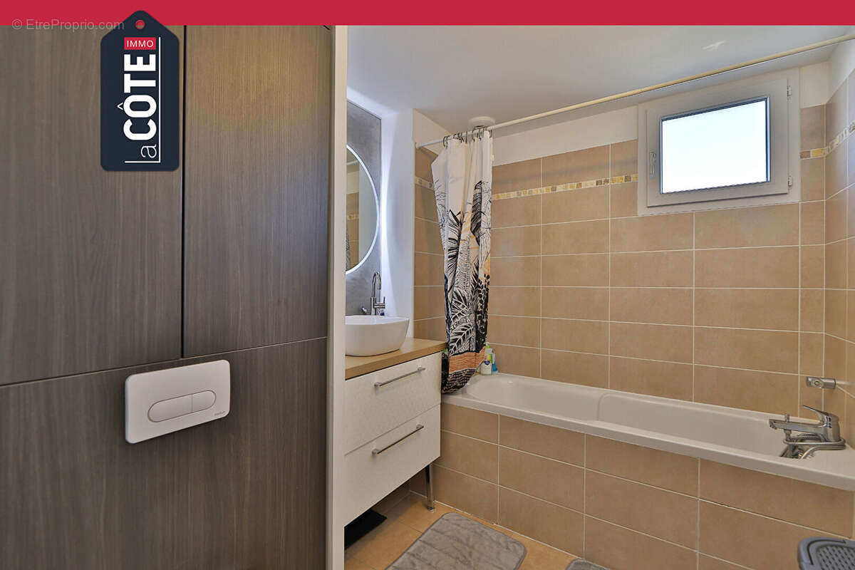 Maison à CHATEAUNEUF-LES-MARTIGUES