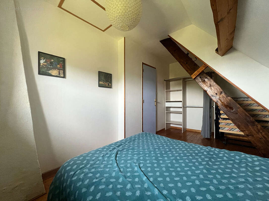Maison à LA CHAPELLE-DES-MARAIS