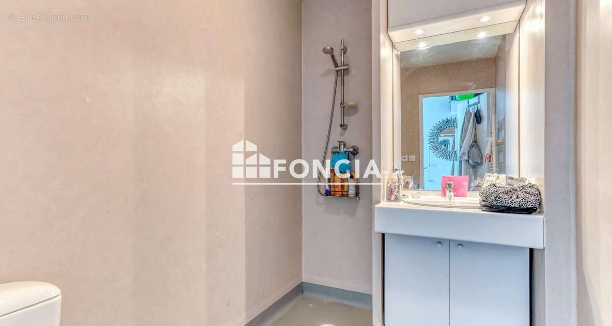 Appartement à LYON-7E
