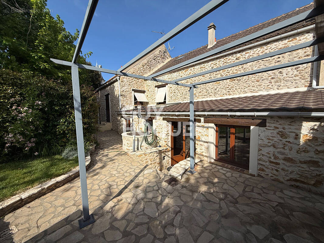 Maison à SOLERS