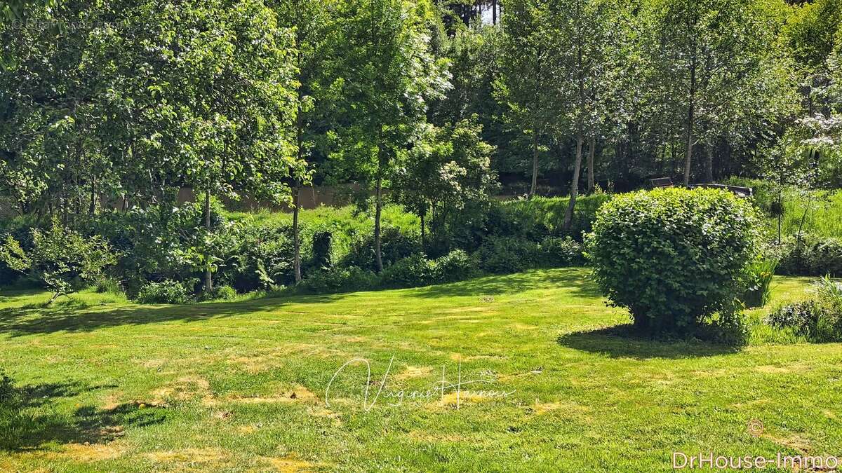 Maison 184 m² à Carrouges  - photo 14