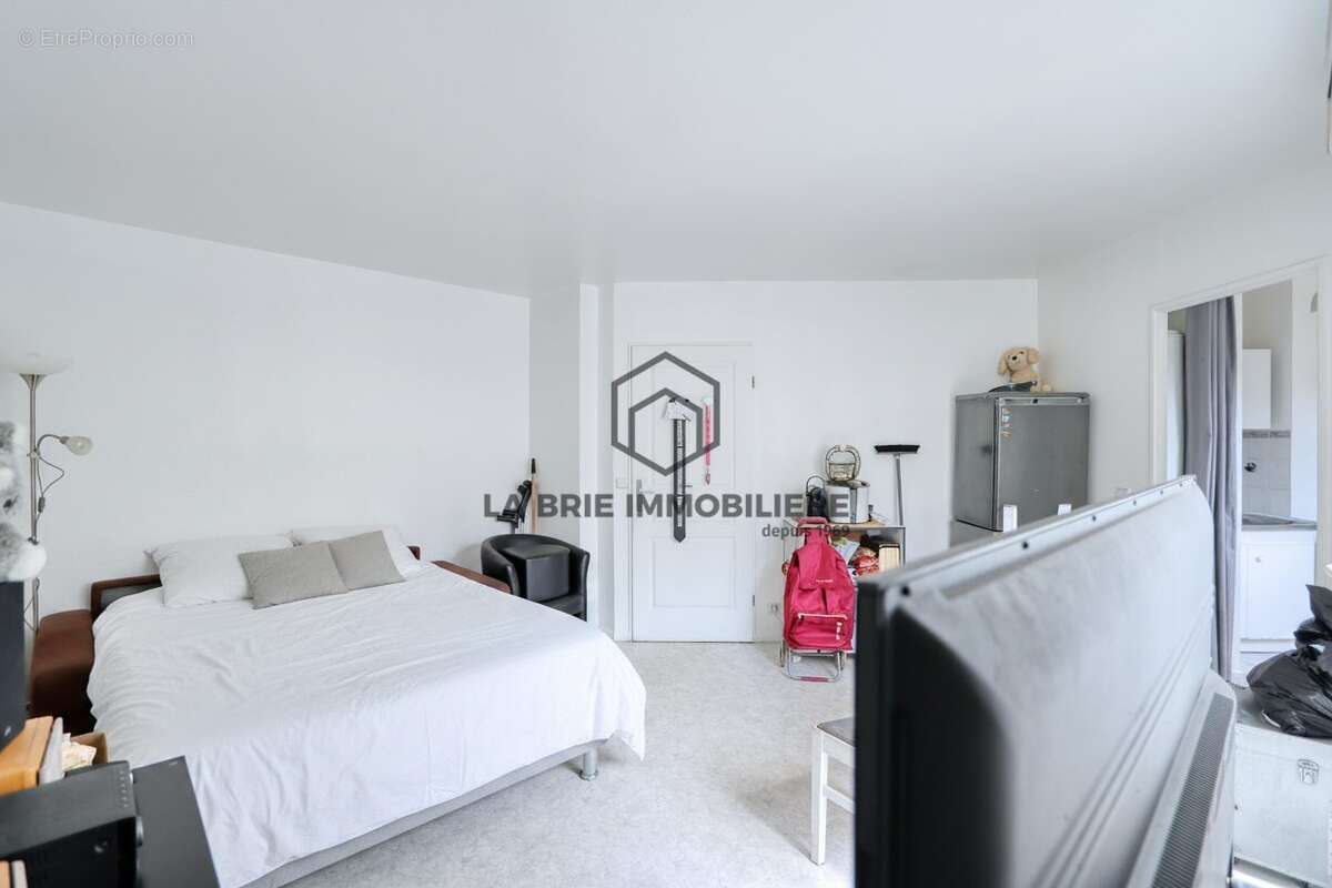 Appartement 26 m² à Villecresnes  - photo 4
