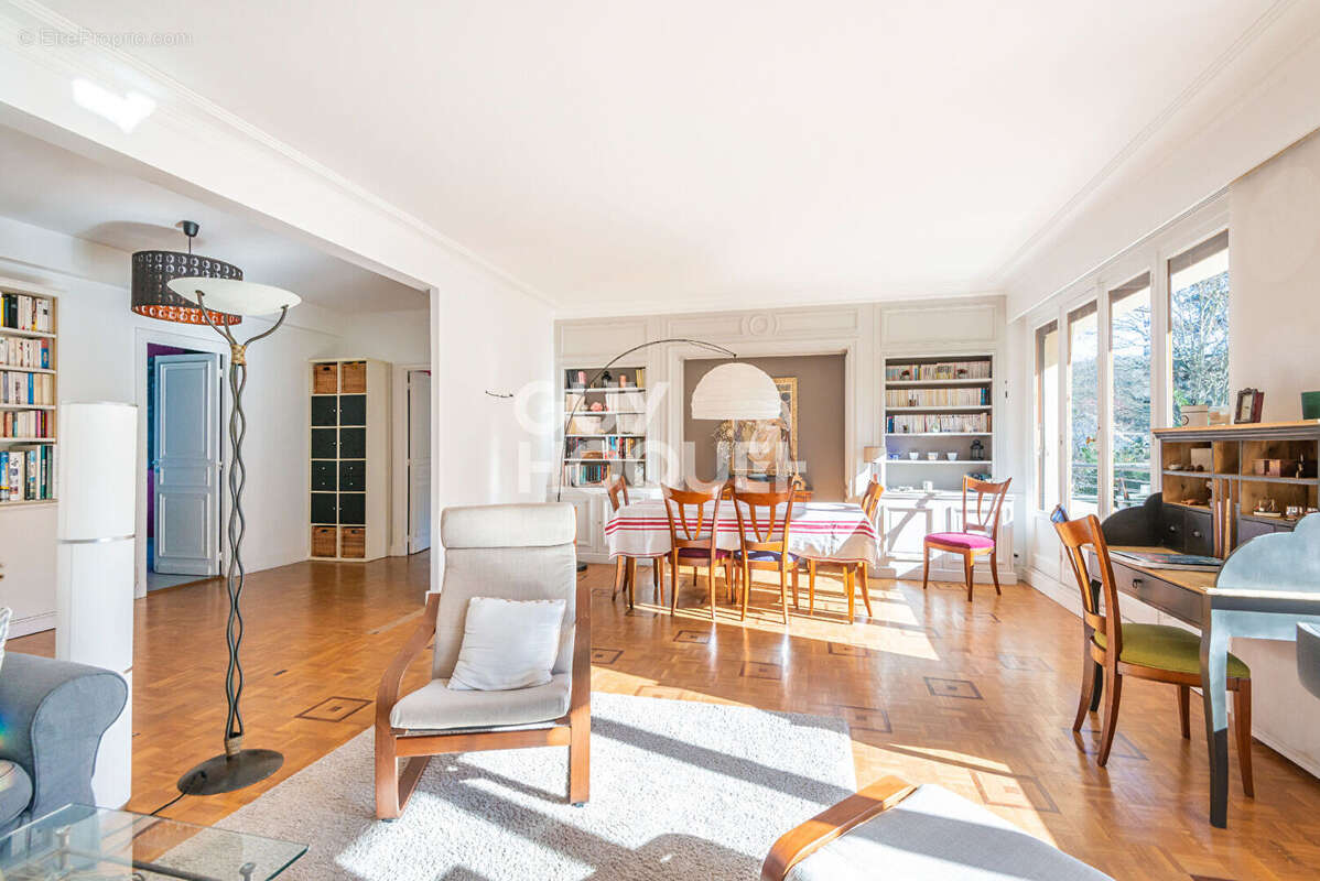 Appartement à BOUGIVAL