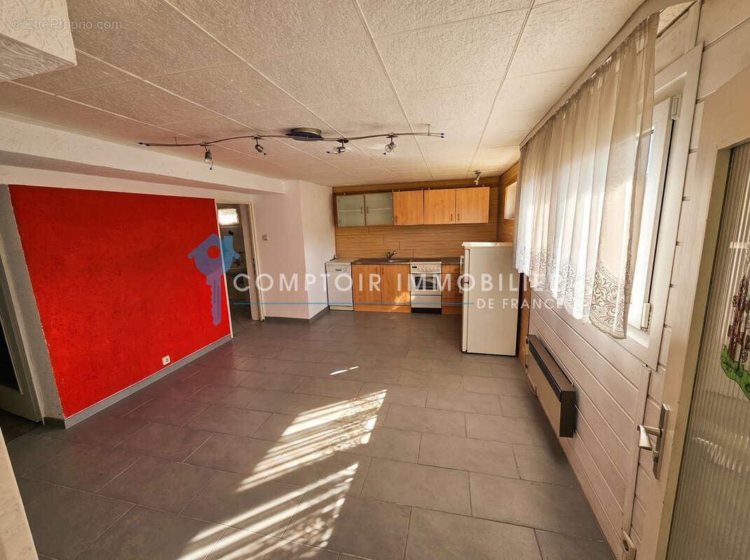 Plain-pied avec jardin et grand balcon dans un secteur recherché, proche frontière allemande - photo 11