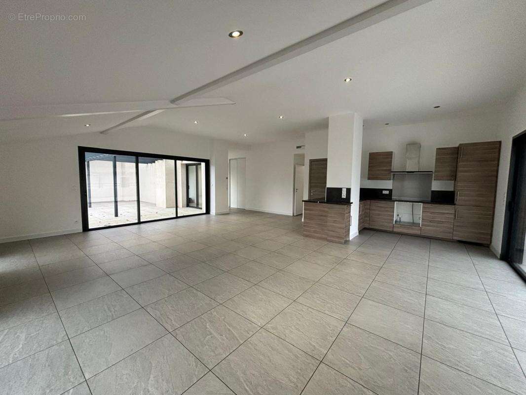Appartement à QUINT-FONSEGRIVES
