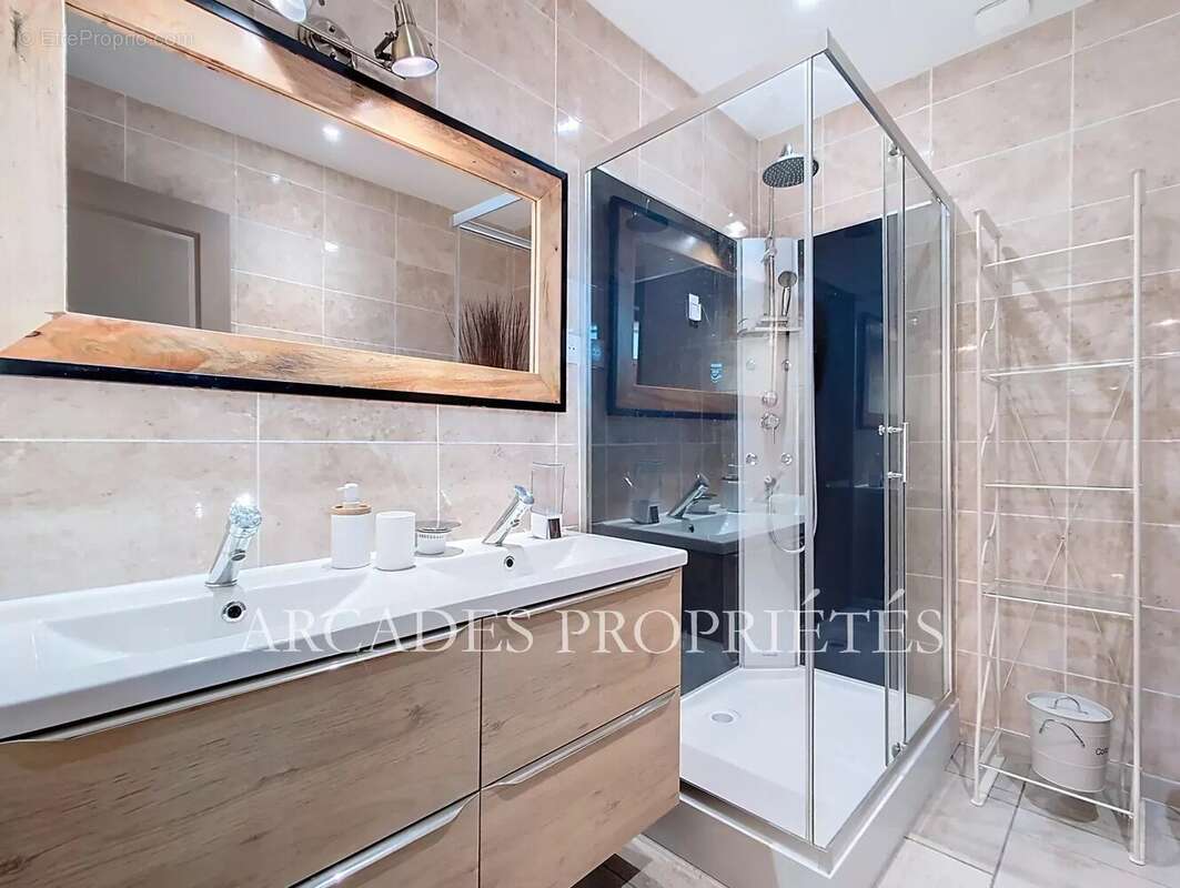 Maison à SAINT-SULPICE-ET-CAMEYRAC