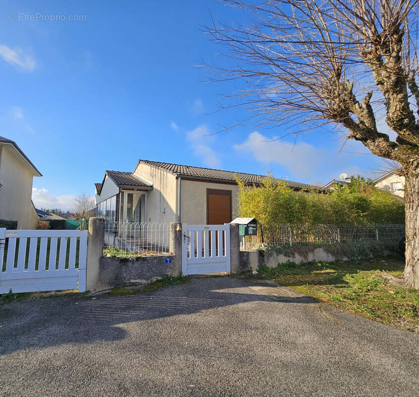 Maison à SEBAZAC-CONCOURES