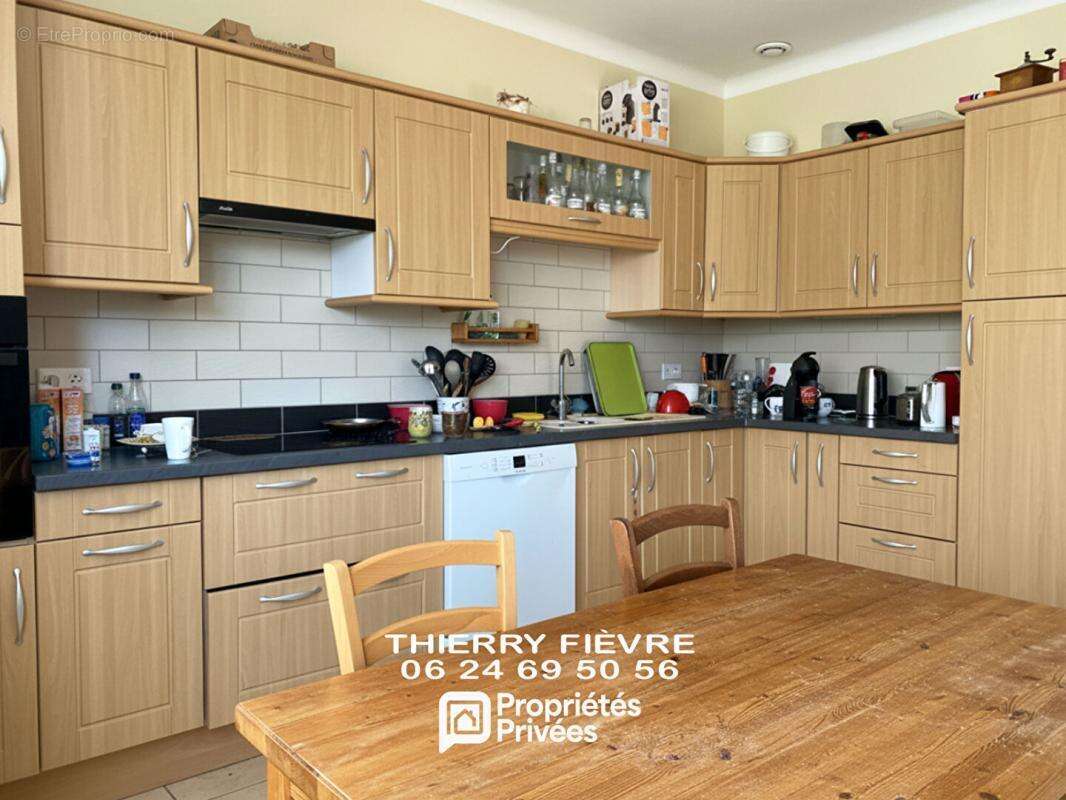 A VENDRE MONTREUIL BELLAY 49260 Maison de 151 m2  4 chambres sur terrain clos avec véranda cave - photo 6